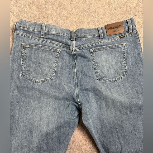 Wrangler Jeans Mens 42 X 30 Blue Denim High Rise Regular Fit Straight Leg Preppy - Picture 5 of 5